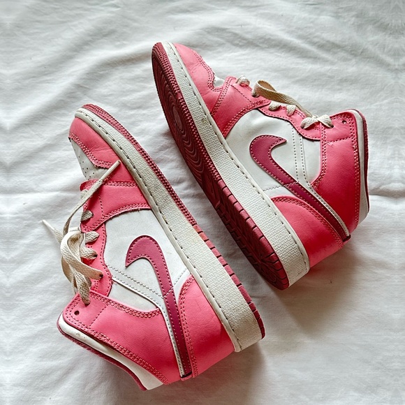 Shoes - Picture 2 of 2